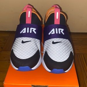 👟 Nike Big Girl SneakerAir Max 270 Extreme (GS)